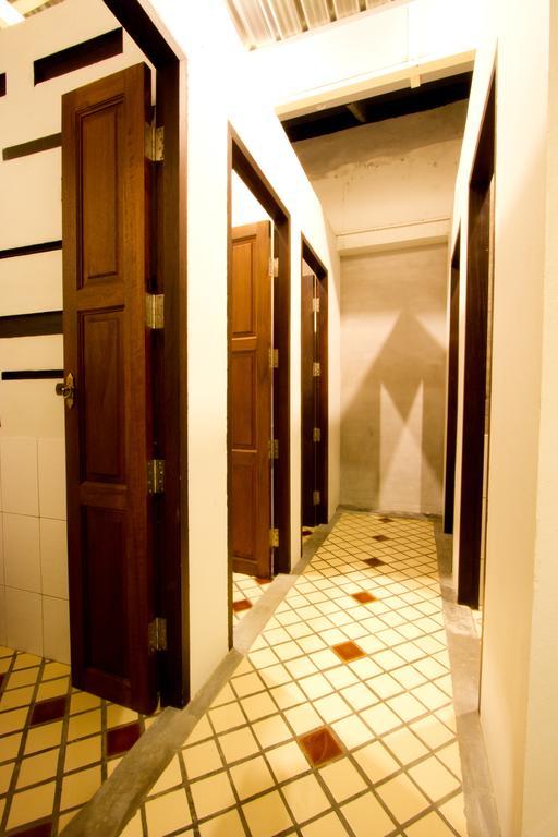 Luang Poj Boutique Hostel Ранонг Екстериор снимка