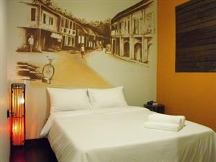 Luang Poj Boutique Hostel Ранонг Екстериор снимка